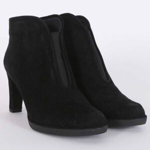STUART WEITZMAN Black Suede Ankle Boots Sz 8.5